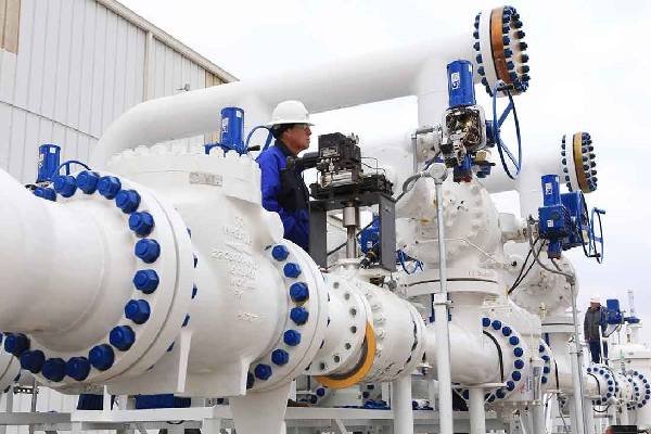 Pumps & Valves